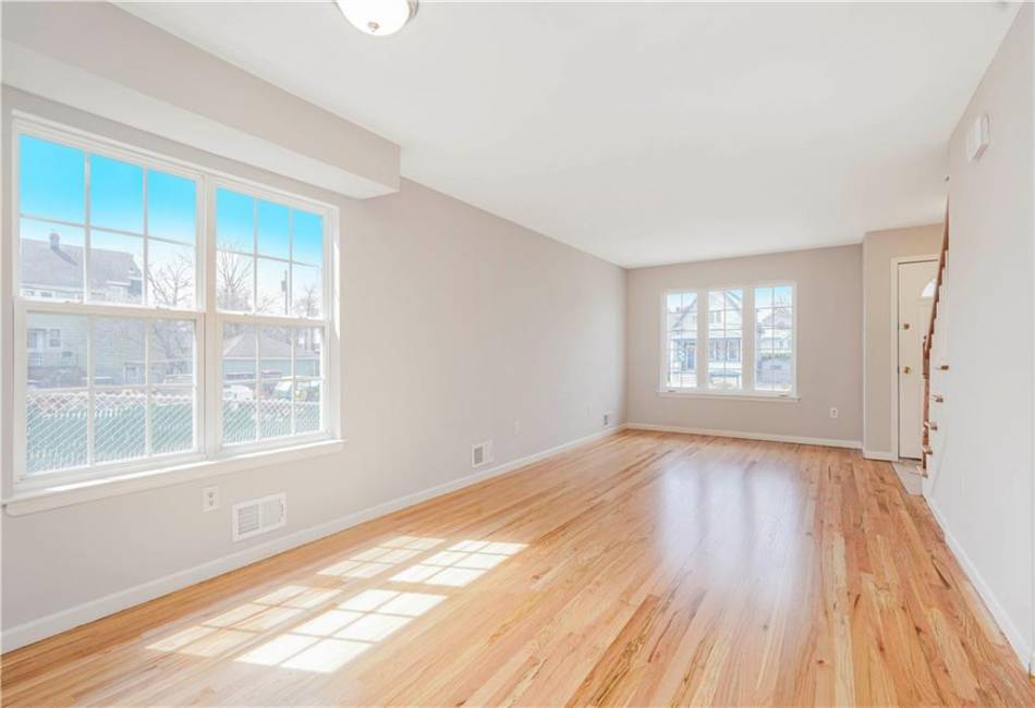 15 Mann Avenue, Staten Island, New York 10314, ,Residential,For Sale,Mann,492148