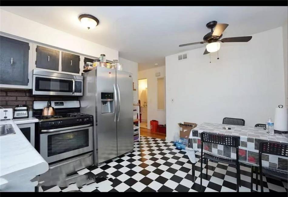 32 Dickie Avenue, Staten Island, New York 10314, 5 Bedrooms Bedrooms, ,3 BathroomsBathrooms,Residential,For Sale,Dickie,492147