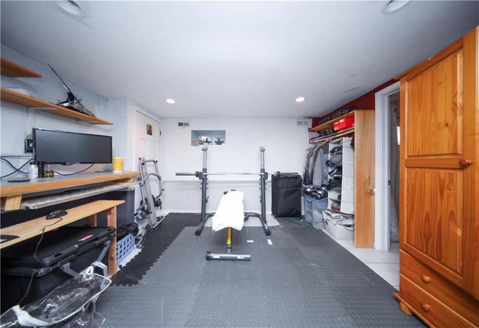 849 73rd Street, Brooklyn, New York 11228, 5 Bedrooms Bedrooms, ,3 BathroomsBathrooms,Residential,For Sale,73rd,492150