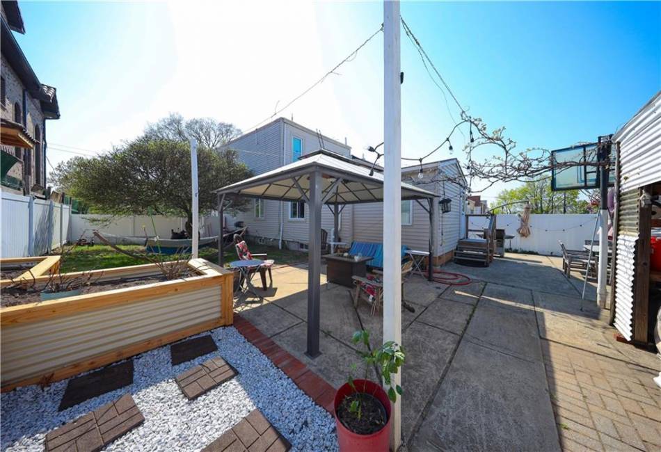 849 73rd Street, Brooklyn, New York 11228, 5 Bedrooms Bedrooms, ,3 BathroomsBathrooms,Residential,For Sale,73rd,492150