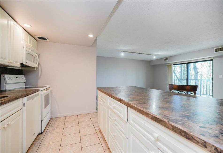 3465 Amboy Road, Staten Island, New York 10306, 2 Bedrooms Bedrooms, ,2 BathroomsBathrooms,Residential,For Sale,Amboy,492157