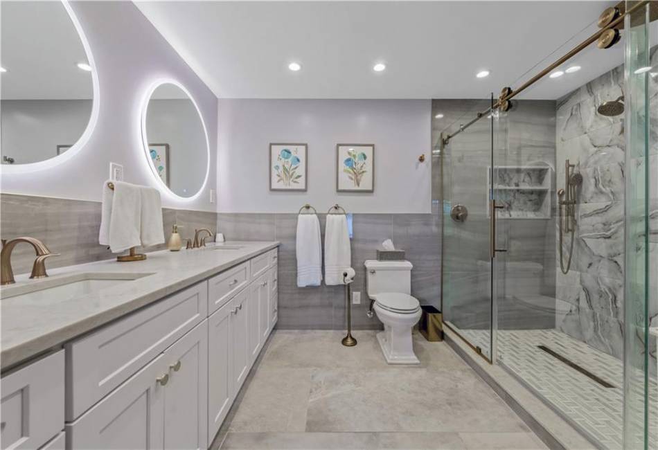 163-15 86th Street, Howard Beach, New York 11414, 5 Bedrooms Bedrooms, ,4 BathroomsBathrooms,Residential,For Sale,86th,492167