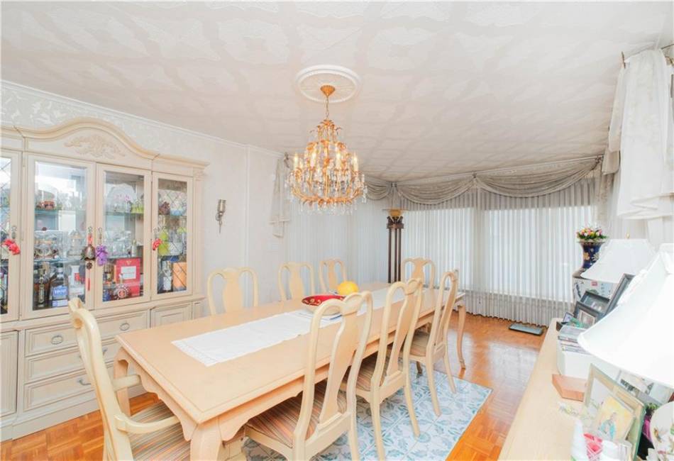 28 Devon Place, Staten Island, New York 10301, 3 Bedrooms Bedrooms, ,3 BathroomsBathrooms,Residential,For Sale,Devon,492170