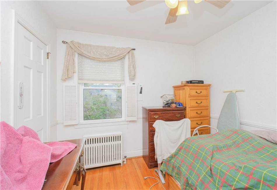 28 Devon Place, Staten Island, New York 10301, 3 Bedrooms Bedrooms, ,3 BathroomsBathrooms,Residential,For Sale,Devon,492170