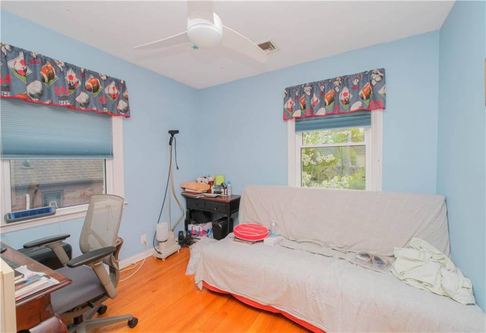 28 Devon Place, Staten Island, New York 10301, 3 Bedrooms Bedrooms, ,3 BathroomsBathrooms,Residential,For Sale,Devon,492170