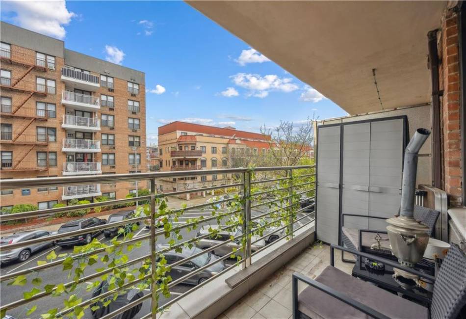 2800 Coyle Street, Brooklyn, New York 11235, 1 Bedroom Bedrooms, ,1 BathroomBathrooms,Residential,For Sale,Coyle,492129