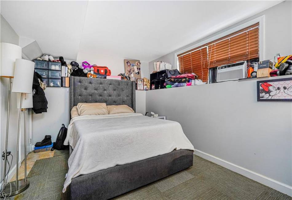 68 Erika Loop, Staten Island, New York 10312, 4 Bedrooms Bedrooms, ,4 BathroomsBathrooms,Residential,For Sale,Erika,492174