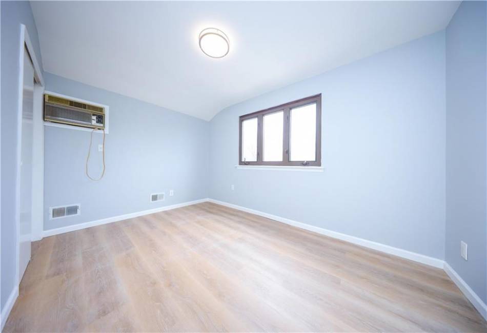 18 Rowan Avenue, Staten Island, New York 10306, 3 Bedrooms Bedrooms, ,3 BathroomsBathrooms,Residential,For Sale,Rowan,492176