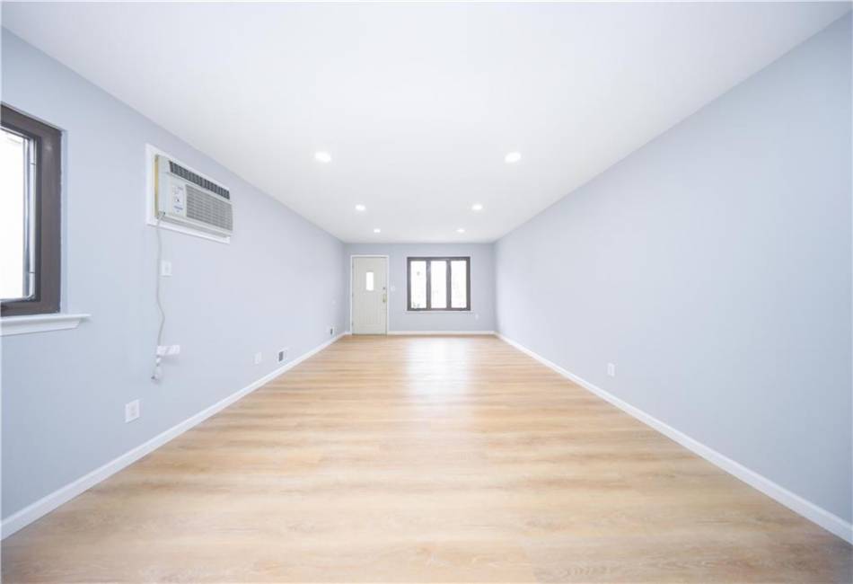 18 Rowan Avenue, Staten Island, New York 10306, 3 Bedrooms Bedrooms, ,3 BathroomsBathrooms,Residential,For Sale,Rowan,492176