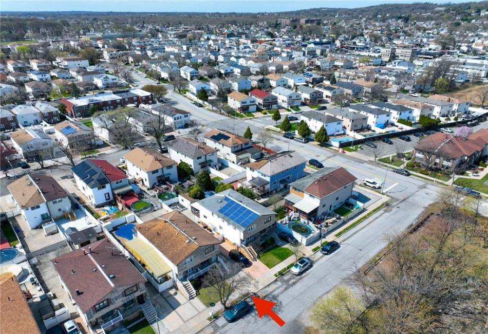 18 Rowan Avenue, Staten Island, New York 10306, 3 Bedrooms Bedrooms, ,3 BathroomsBathrooms,Residential,For Sale,Rowan,492176