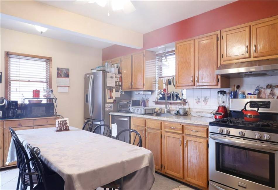 103 Abbey Court, Brooklyn, New York 11229, 2 Bedrooms Bedrooms, ,1 BathroomBathrooms,Residential,For Sale,Abbey,491094