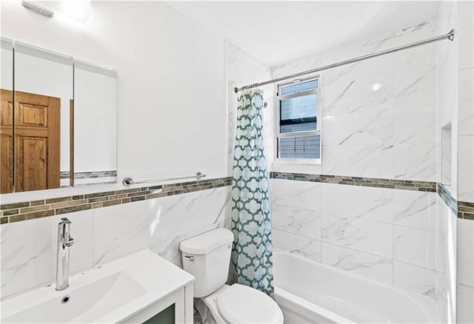 1462 92nd Street, Brooklyn, New York 11236, 7 Bedrooms Bedrooms, ,Residential,For Sale,92nd,492123