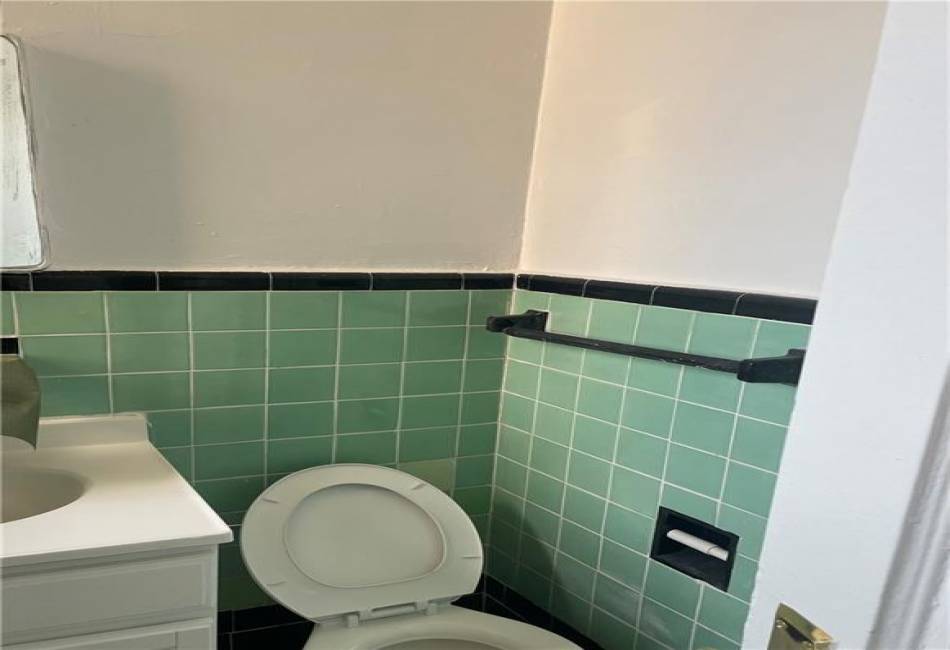 1610 Avenue P, Brooklyn, New York 11229, 1 Bedroom Bedrooms, ,1 BathroomBathrooms,Residential,For Sale,Avenue P,492142