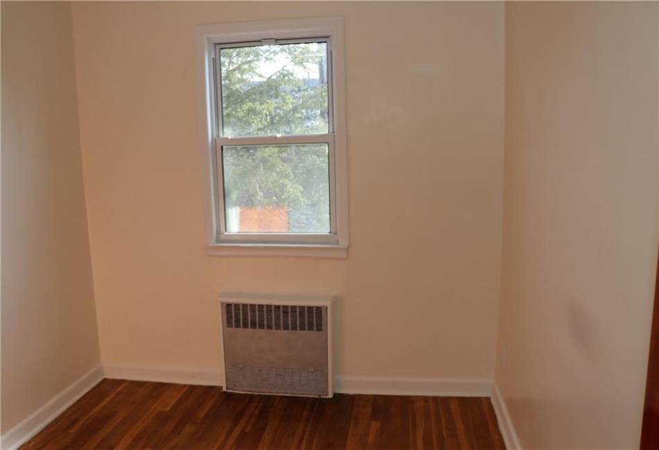 921 86th Street, Brooklyn, New York 11236, 3 Bedrooms Bedrooms, ,1 BathroomBathrooms,Rental,For Sale,86th,492177