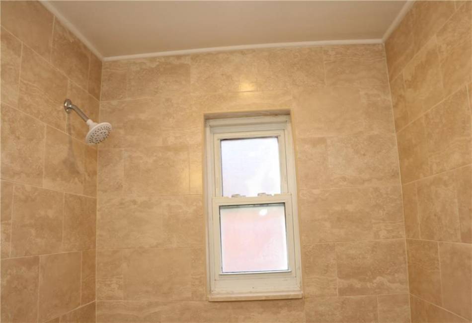 921 86th Street, Brooklyn, New York 11236, 3 Bedrooms Bedrooms, ,1 BathroomBathrooms,Rental,For Sale,86th,492177