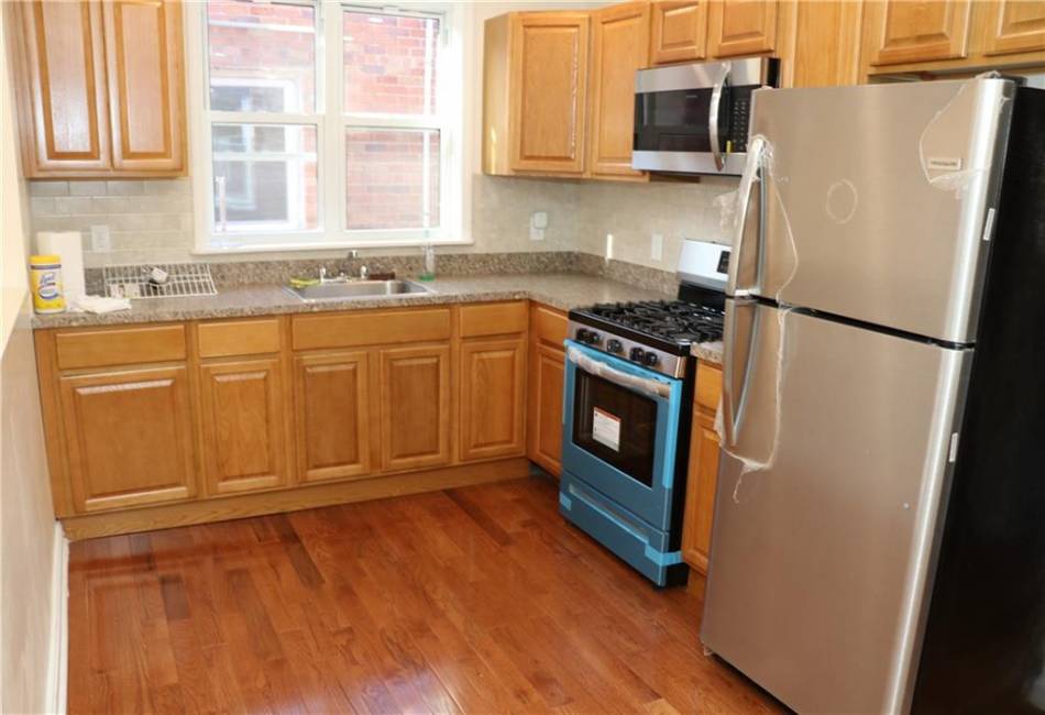 921 86th Street, Brooklyn, New York 11236, 3 Bedrooms Bedrooms, ,1 BathroomBathrooms,Rental,For Sale,86th,492177
