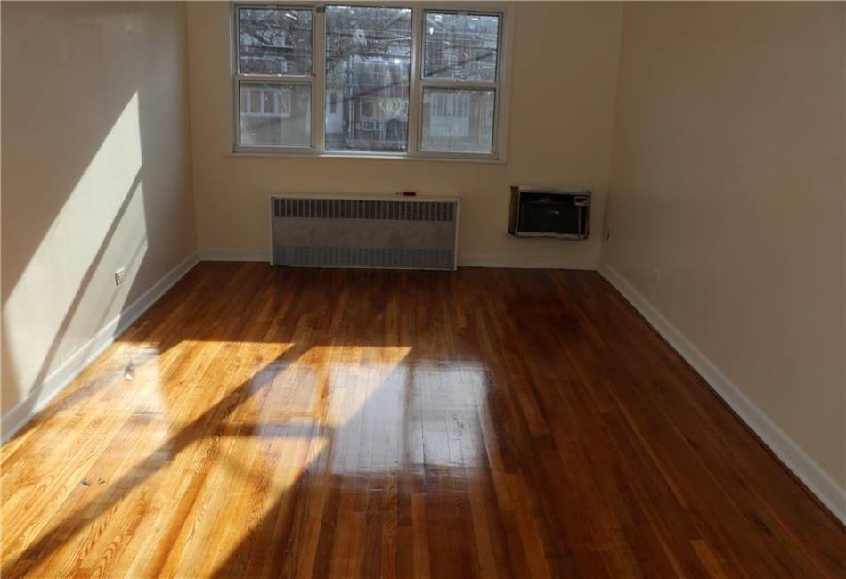 921 86th Street, Brooklyn, New York 11236, 3 Bedrooms Bedrooms, ,1 BathroomBathrooms,Rental,For Sale,86th,492177