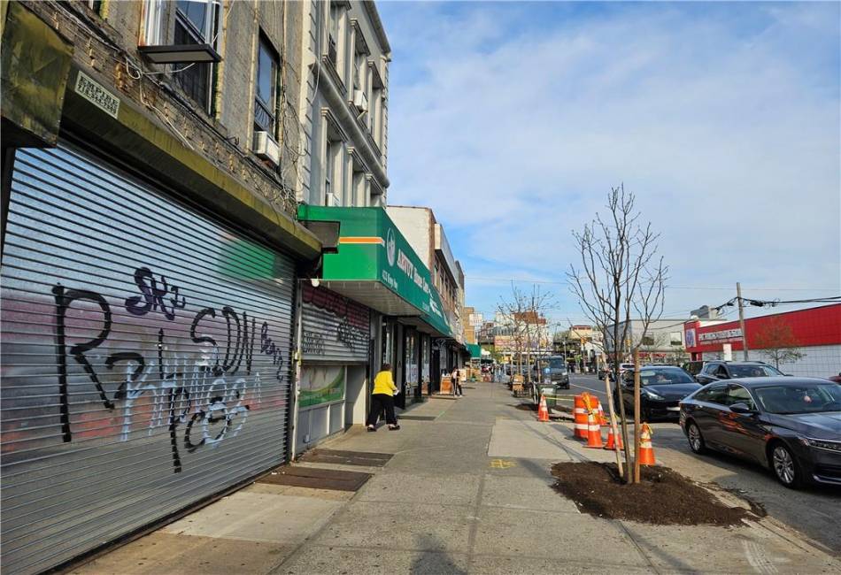 431 Kings Highway, Brooklyn, New York 11223, ,Mixed Use,For Sale,Kings,492178