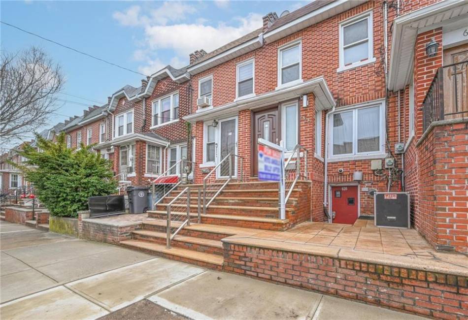 626 88th Street, Brooklyn, New York 11228, 2 Bedrooms Bedrooms, ,2 BathroomsBathrooms,Residential,For Sale,88th,492180