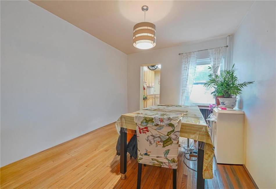 626 88th Street, Brooklyn, New York 11228, 2 Bedrooms Bedrooms, ,2 BathroomsBathrooms,Residential,For Sale,88th,492180