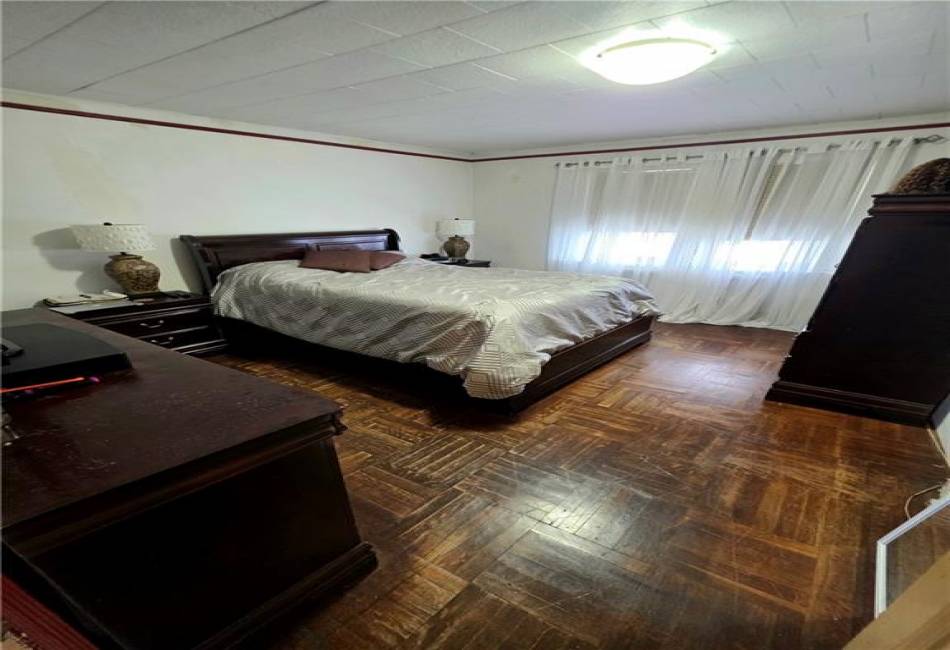 1548 Schenectady Avenue, Brooklyn, New York 11234, 2 Bedrooms Bedrooms, ,2 BathroomsBathrooms,Residential,For Sale,Schenectady,492181