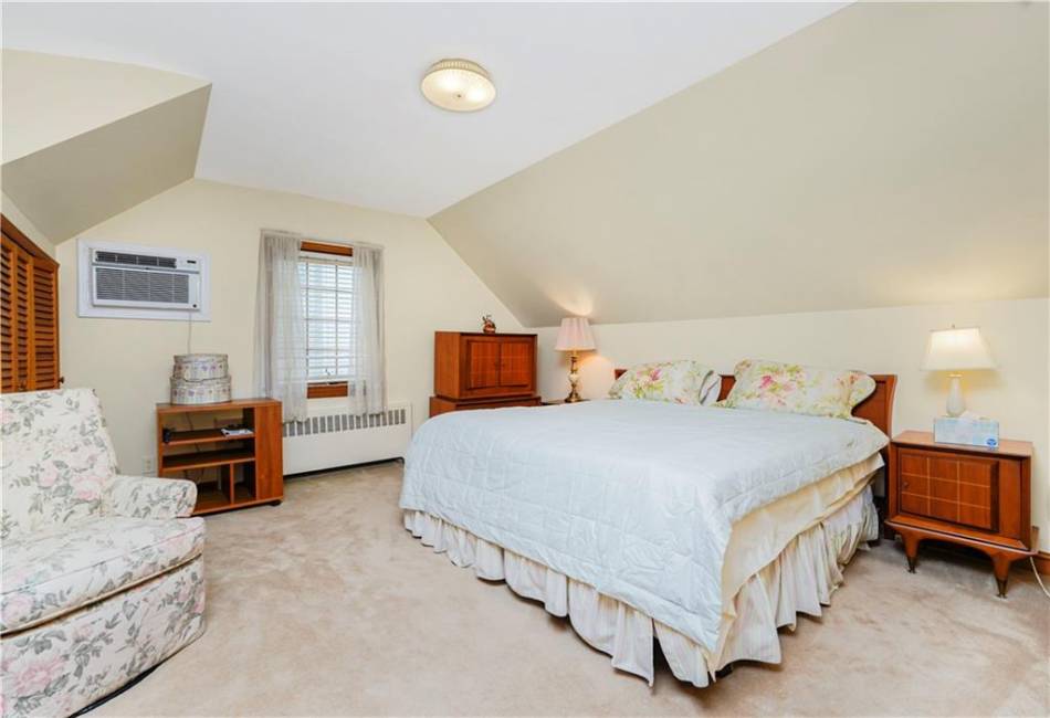 249 Slosson Avenue, Staten Island, New York 10314, 3 Bedrooms Bedrooms, ,2 BathroomsBathrooms,Residential,For Sale,Slosson,492190