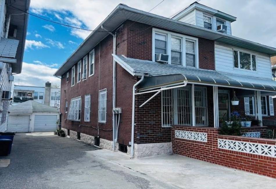 130 Bay 37th Street, Brooklyn, New York 11214, ,Residential,For Sale,Bay 37th,492196