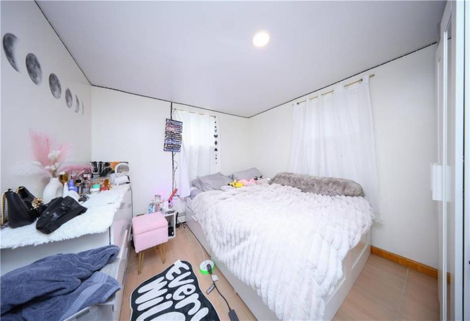 2250 23rd Street, Brooklyn, New York 11229, 6 Bedrooms Bedrooms, ,Residential,For Sale,23rd,492183