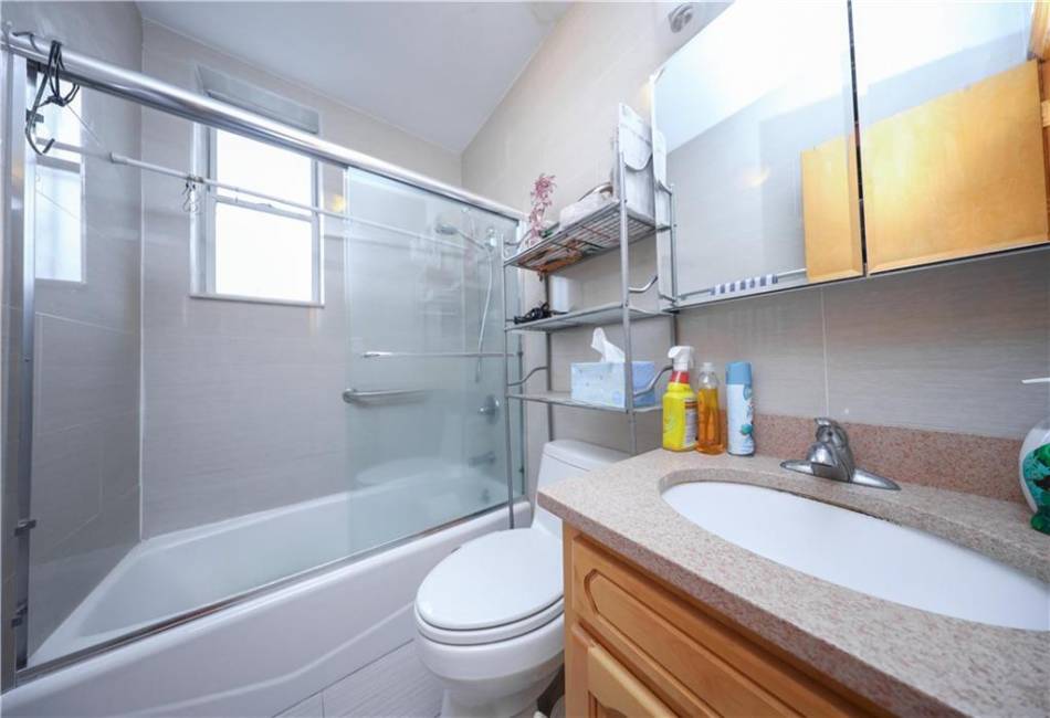 2250 23rd Street, Brooklyn, New York 11229, 6 Bedrooms Bedrooms, ,Residential,For Sale,23rd,492183