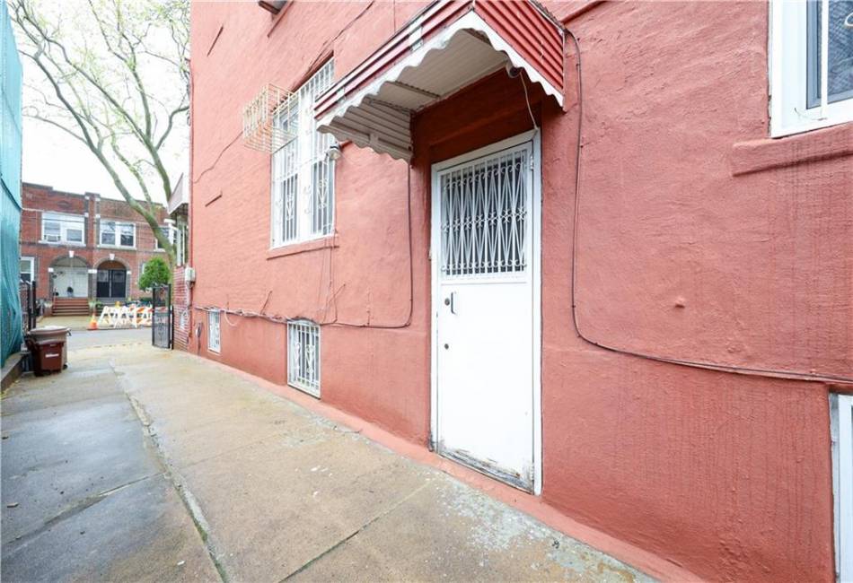 2250 23rd Street, Brooklyn, New York 11229, 6 Bedrooms Bedrooms, ,Residential,For Sale,23rd,492183