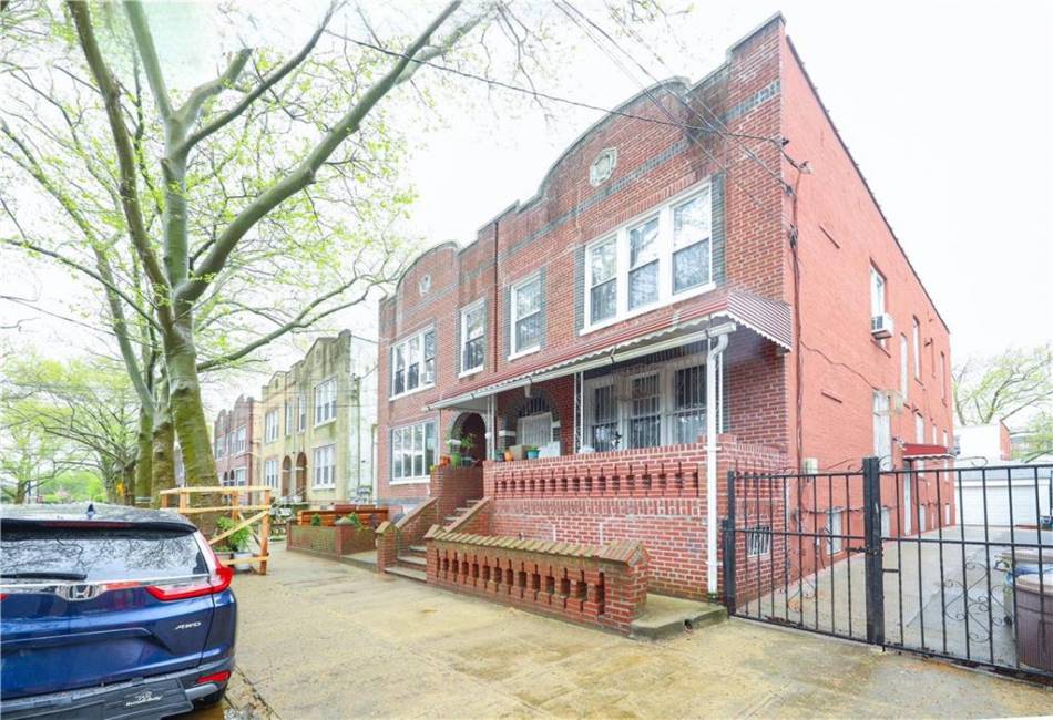 2250 23rd Street, Brooklyn, New York 11229, 6 Bedrooms Bedrooms, ,Residential,For Sale,23rd,492183