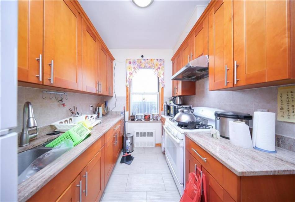 2250 23rd Street, Brooklyn, New York 11229, 6 Bedrooms Bedrooms, ,Residential,For Sale,23rd,492183