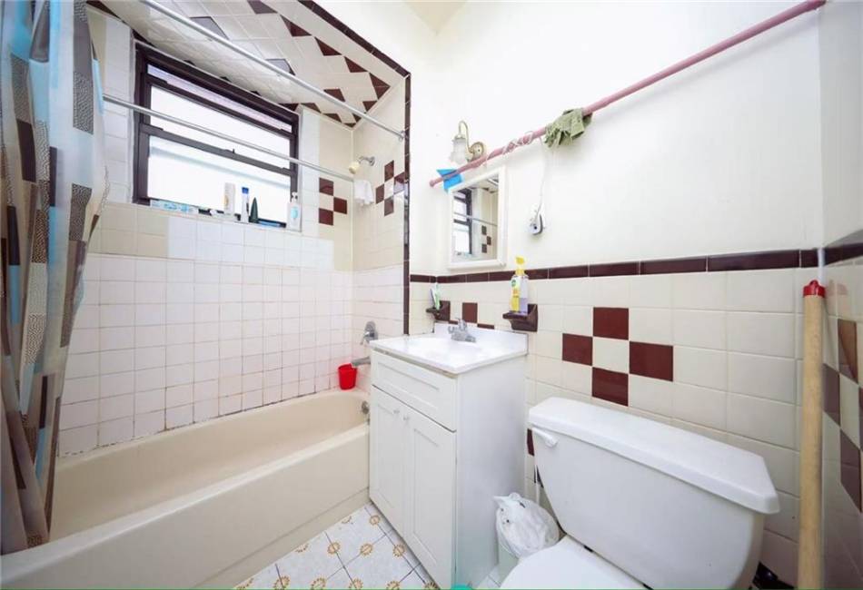 3392 12th Avenue, Brooklyn, New York 11218, 7 Bedrooms Bedrooms, ,3 BathroomsBathrooms,Residential,For Sale,12th,492193