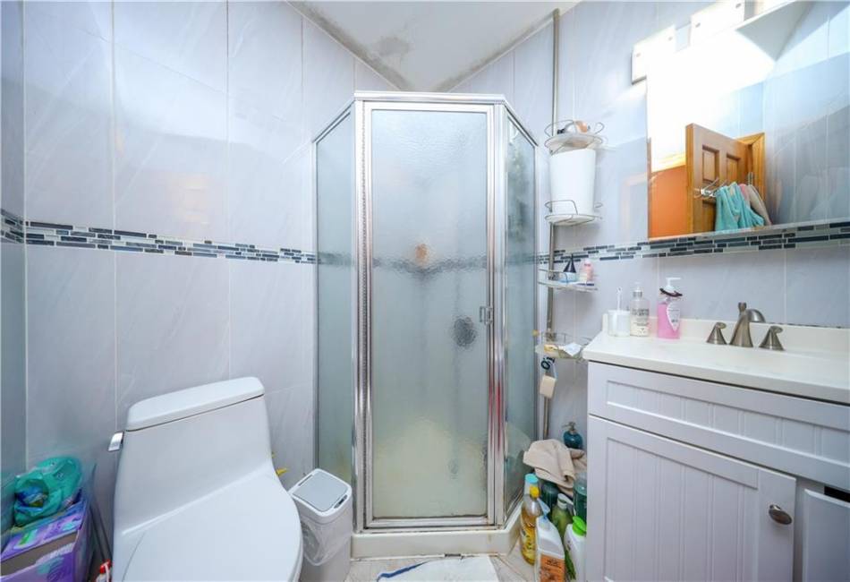 1230 Tabor Court, Brooklyn, New York 11219, 8 Bedrooms Bedrooms, ,4 BathroomsBathrooms,Residential,For Sale,Tabor,492201