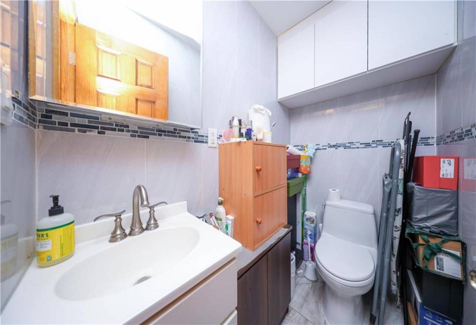 1230 Tabor Court, Brooklyn, New York 11219, 8 Bedrooms Bedrooms, ,4 BathroomsBathrooms,Residential,For Sale,Tabor,492201