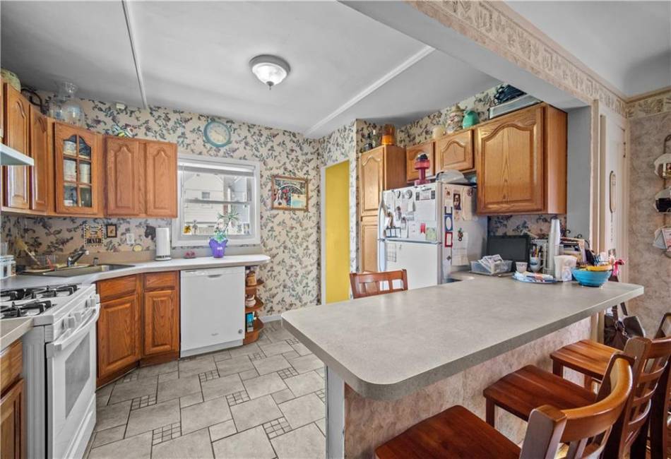 1462 65th Street, Brooklyn, New York 11234, 3 Bedrooms Bedrooms, ,1 BathroomBathrooms,Residential,For Sale,65th,492202