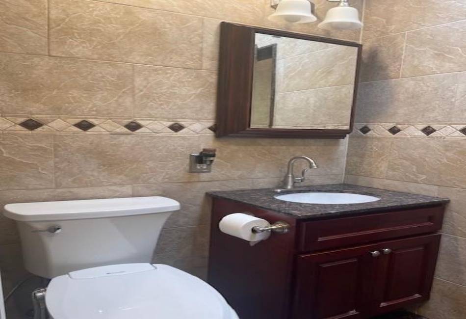248 Bay 19th Street, Brooklyn, New York 11214, 1 Bedroom Bedrooms, ,1 BathroomBathrooms,Residential,For Sale,Bay 19th,492206
