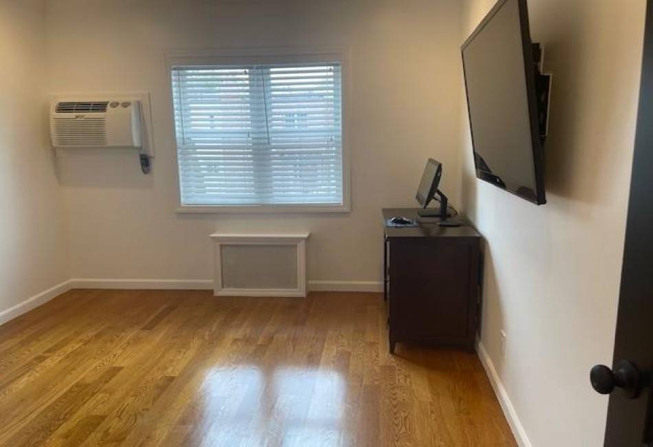 248 Bay 19th Street, Brooklyn, New York 11214, 1 Bedroom Bedrooms, ,1 BathroomBathrooms,Residential,For Sale,Bay 19th,492206