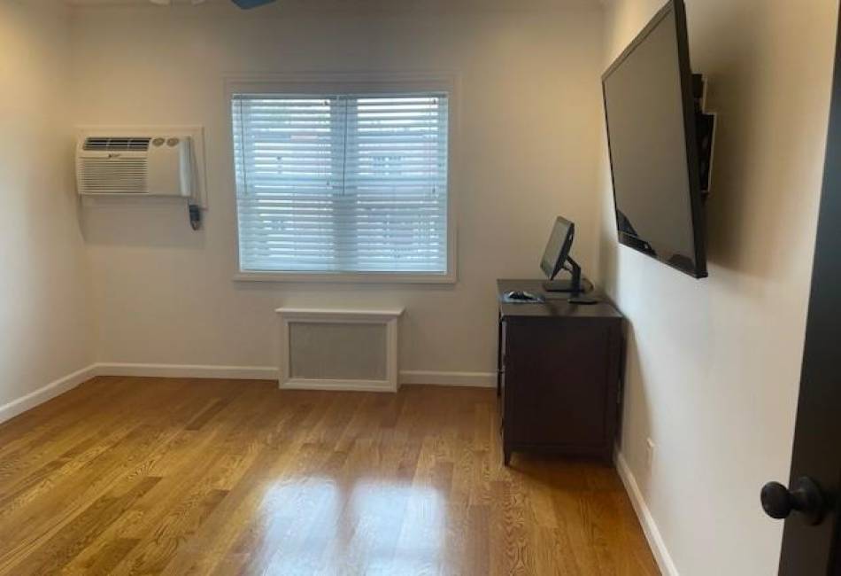 248 Bay 19th Street, Brooklyn, New York 11214, 1 Bedroom Bedrooms, ,1 BathroomBathrooms,Residential,For Sale,Bay 19th,492206
