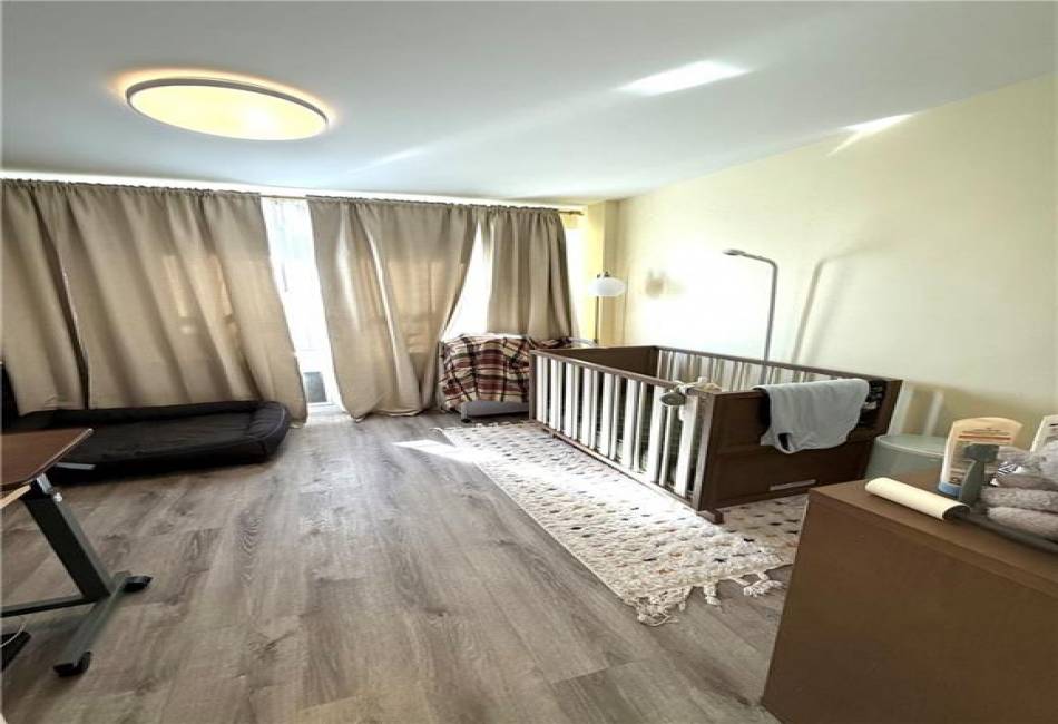 501 Surf Avenue, Brooklyn, New York 11224, 2 Bedrooms Bedrooms, ,1 BathroomBathrooms,Residential,For Sale,Surf,492215