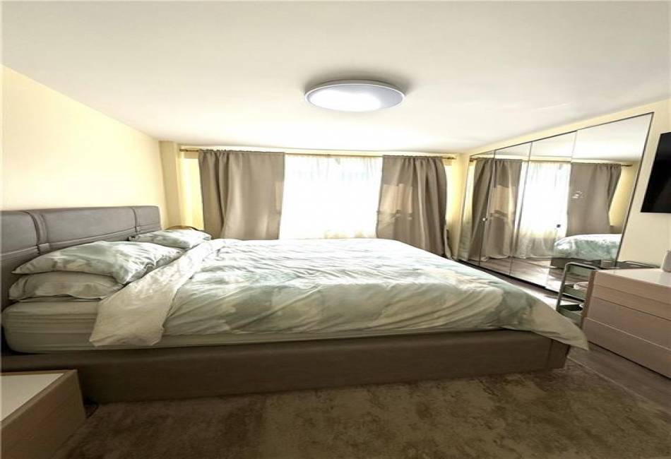 501 Surf Avenue, Brooklyn, New York 11224, 2 Bedrooms Bedrooms, ,1 BathroomBathrooms,Residential,For Sale,Surf,492215