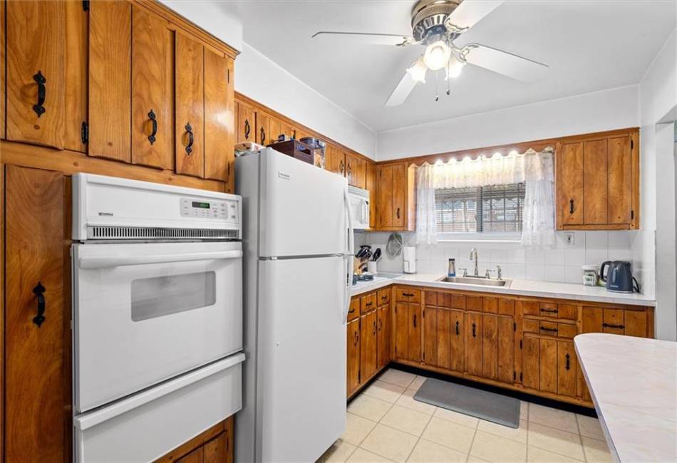 1311 Dumont Avenue, Brooklyn, New York 11208, 3 Bedrooms Bedrooms, ,1.5 BathroomsBathrooms,Residential,For Sale,Dumont,490066