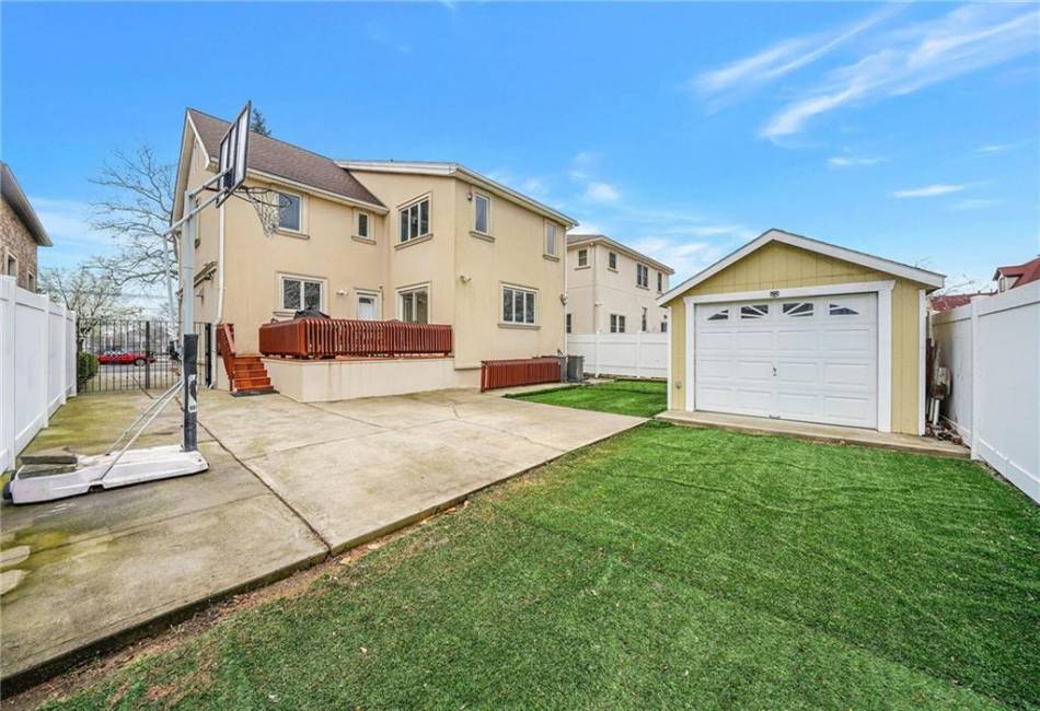 2157 64th Street, Brooklyn, New York 11234, 6 Bedrooms Bedrooms, ,3.5 BathroomsBathrooms,Residential,For Sale,64th,492188