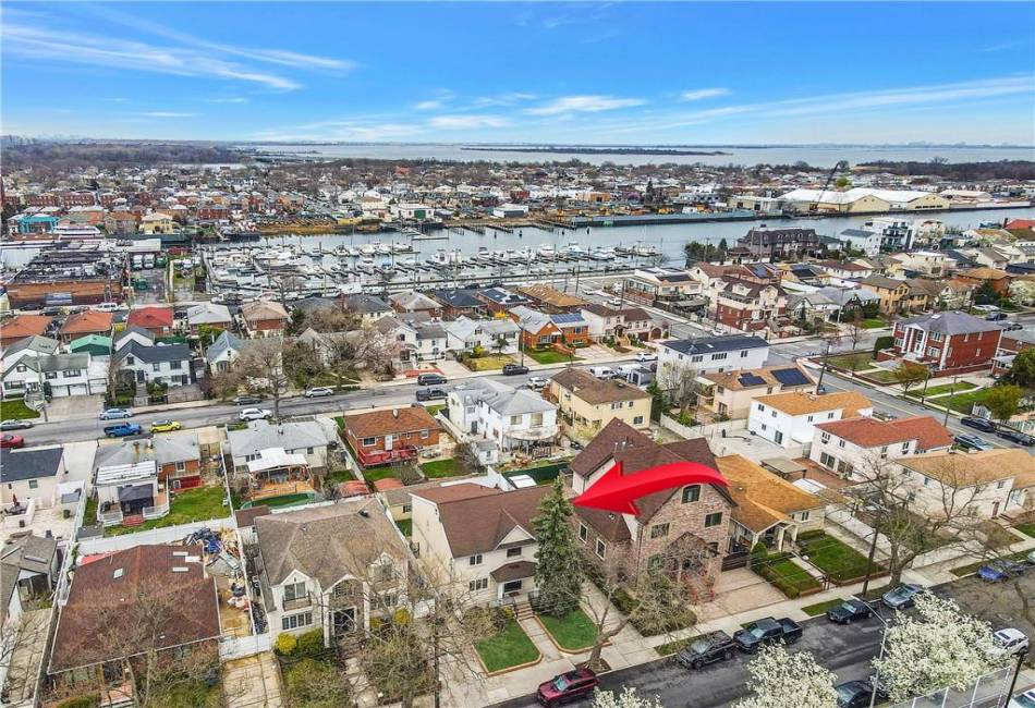 2157 64th Street, Brooklyn, New York 11234, 6 Bedrooms Bedrooms, ,3.5 BathroomsBathrooms,Residential,For Sale,64th,492188