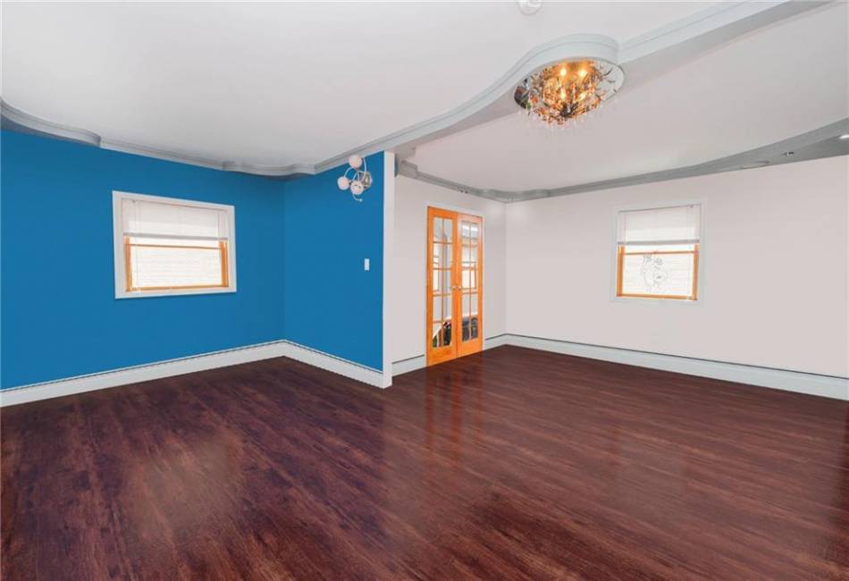 11 Merit Court, Brooklyn, New York 11229, 3 Bedrooms Bedrooms, ,2 BathroomsBathrooms,Residential,For Sale,Merit,492224