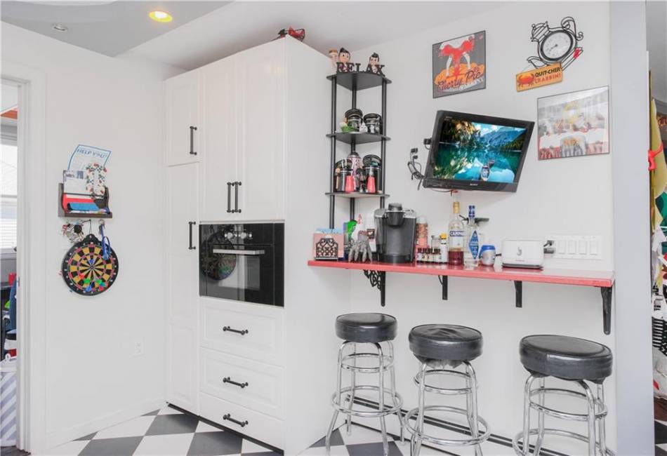 11 Merit Court, Brooklyn, New York 11229, 3 Bedrooms Bedrooms, ,2 BathroomsBathrooms,Residential,For Sale,Merit,492224