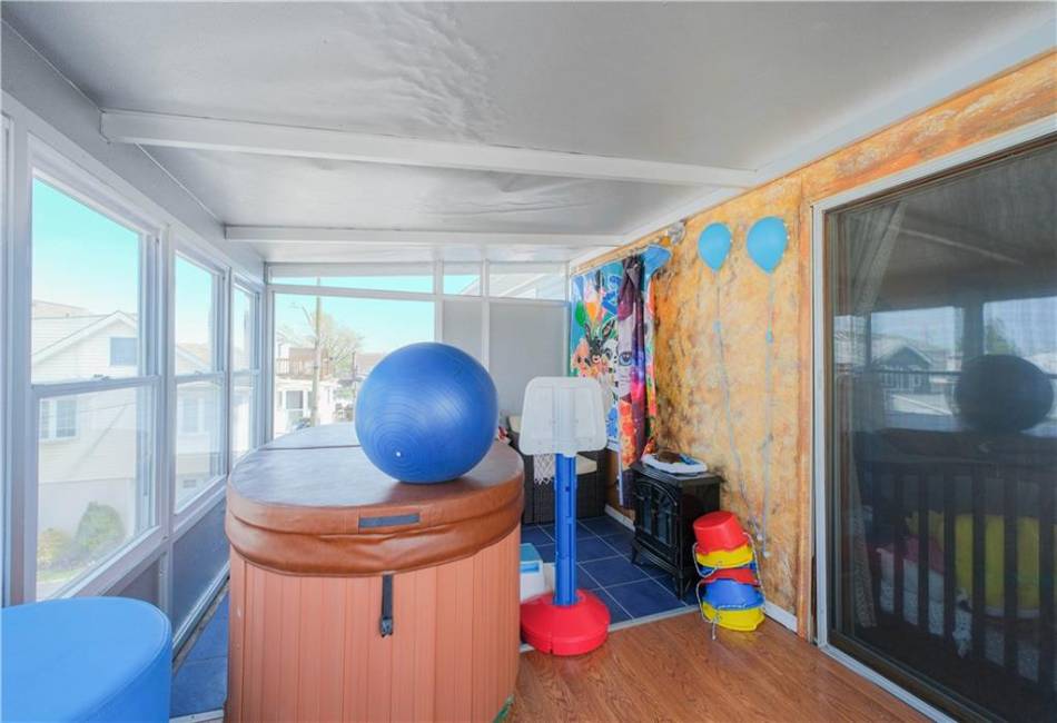 11 Merit Court, Brooklyn, New York 11229, 3 Bedrooms Bedrooms, ,2 BathroomsBathrooms,Residential,For Sale,Merit,492224