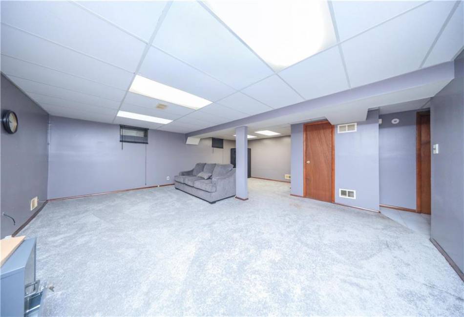 1272 Woodrow Road, Staten Island, New York 10309, 3 Bedrooms Bedrooms, ,2 BathroomsBathrooms,Residential,For Sale,Woodrow,492225