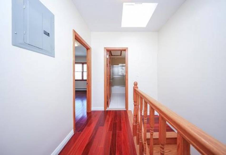 299 Bay 13th Street, Brooklyn, New York 11214, 3 Bedrooms Bedrooms, ,2 BathroomsBathrooms,Residential,For Sale,Bay 13th,492226