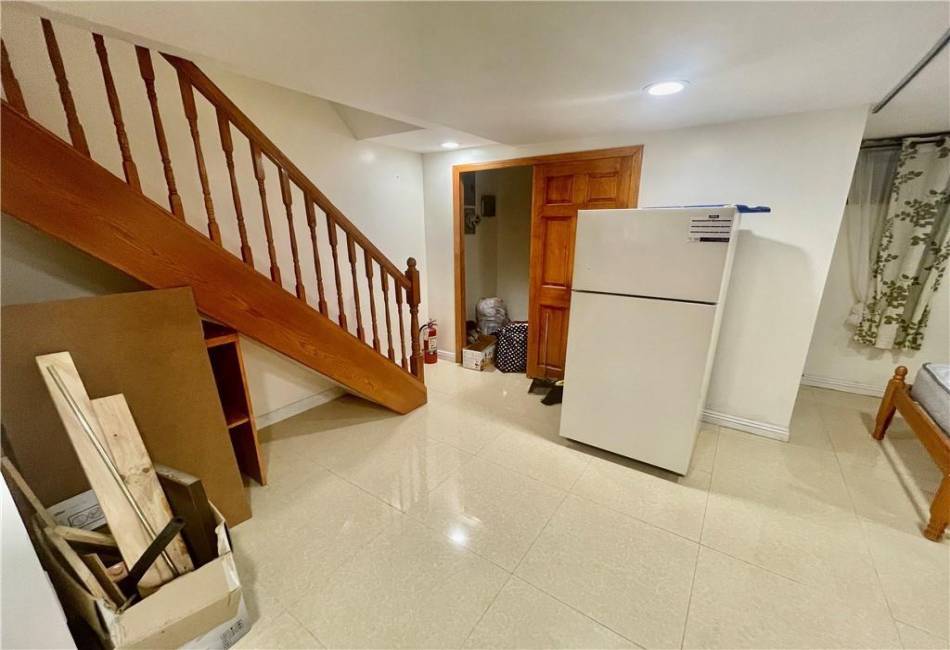 299 Bay 13th Street, Brooklyn, New York 11214, 3 Bedrooms Bedrooms, ,2 BathroomsBathrooms,Residential,For Sale,Bay 13th,492226